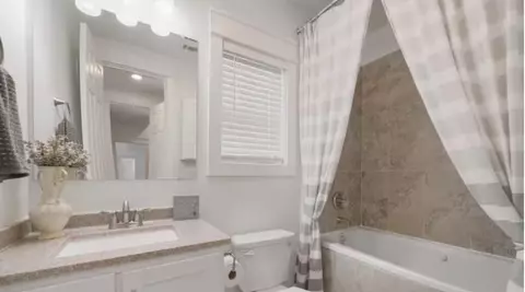 Bath - 44 Walton Dr, Miramar Beach, FL 32550 photo 1 of 2
