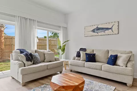 Living - 44 Walton Dr, Miramar Beach, FL 32550 photo 4 of 4