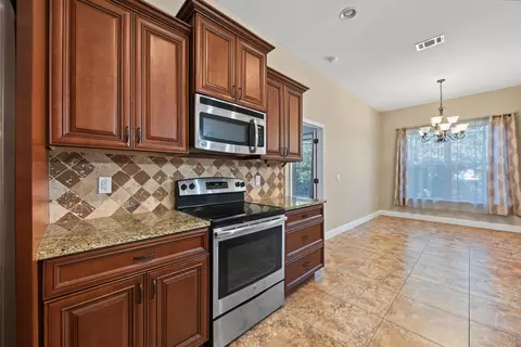 Kitchen - 102 Peoria Blvd, Crestview, FL 32536 photo 4 of 4