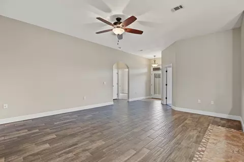 Living - 102 Peoria Blvd, Crestview, FL 32536 photo 5 of 5