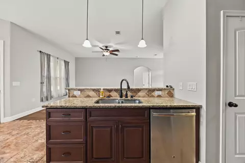 Kitchen - 102 Peoria Blvd, Crestview, FL 32536 photo 2 of 4