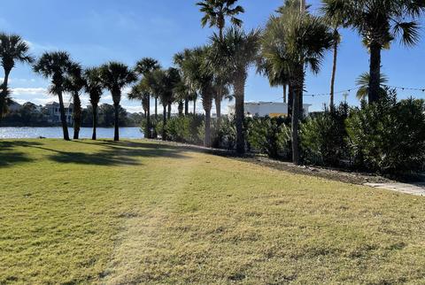 425 Lakefront Dr, Panama City Beach, FL 32413