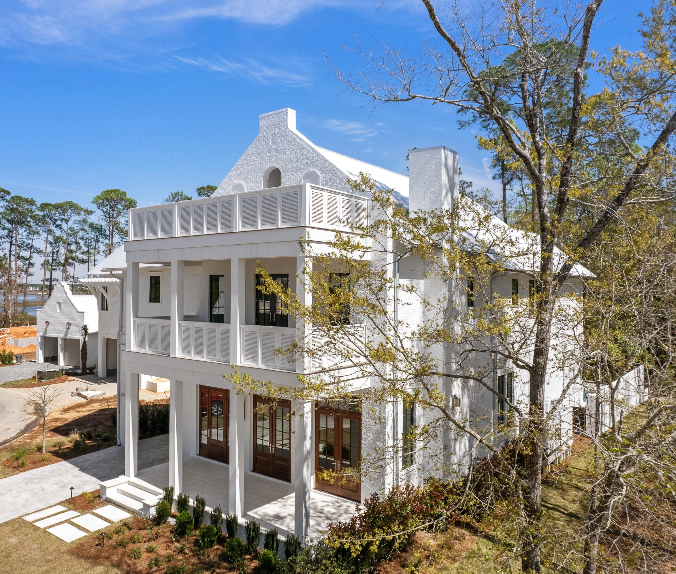 273 Churchill Oaks Dr  