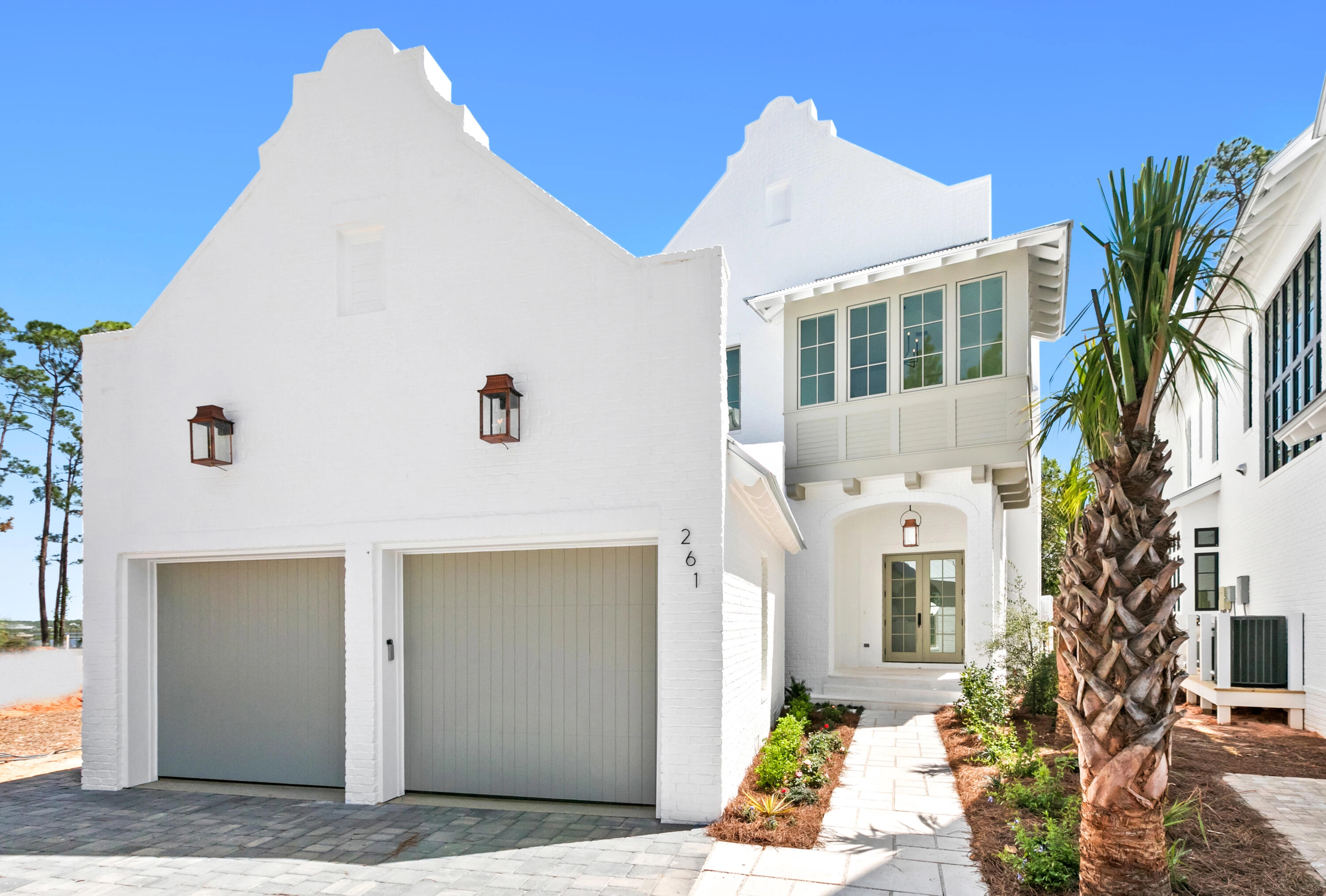 261 Churchill Oaks Dr  