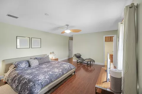 Bedroom - 19228 Us-331, Freeport, FL 32439 photo 1 of 2