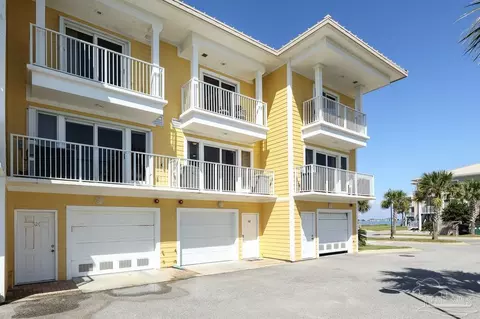 518 Ft Pickens Rd, Pensacola Beach, FL 32561