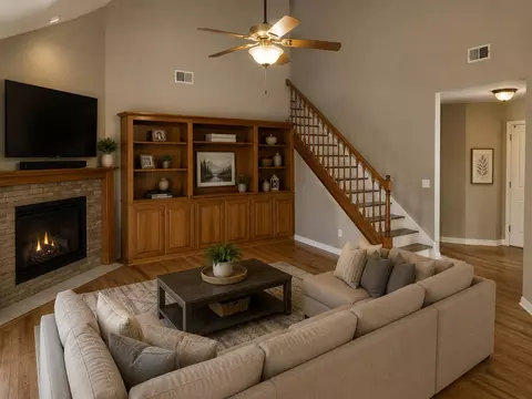 Living - 4602 Butler Ct, Crestview, FL 32539 photo 5 of 5