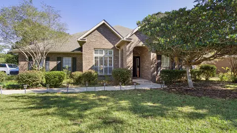 Exterior - 446 Mango Ln, Freeport, FL 32439 photo 10 of 16