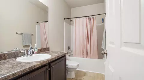 Entry Way - 446 Mango Ln, Freeport, FL 32439 photo 11 of 12