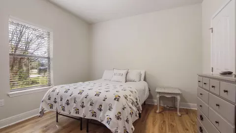 Bedroom - 446 Mango Ln, Freeport, FL 32439 photo 5 of 7