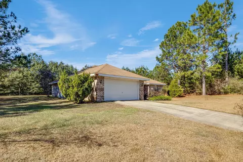 8180 Shooter Ln, Laurel Hill, FL 32567
