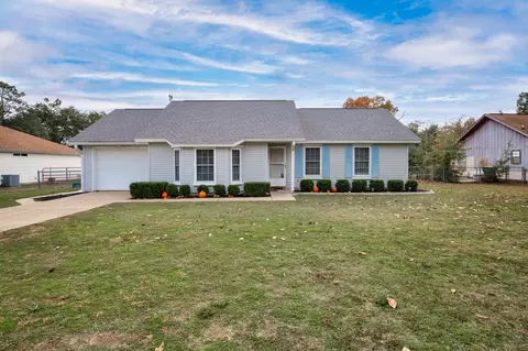 400 Brown Pl, Crestview, FL 32539