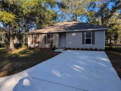 698 Edney Ave, Crestview, FL 32539 photo 1