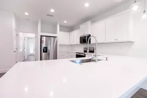 Kitchen - 110 2nd Ave, Shalimar, FL 32579 photo 1 of 3