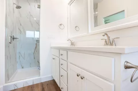 Bath - 110 2nd Ave, Shalimar, FL 32579 photo 3 of 3