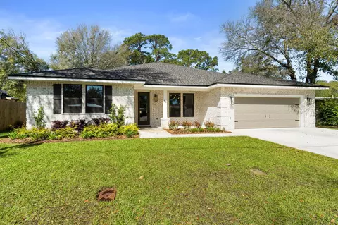 85 NE Laurie Dr, Fort Walton Beach, FL 32548