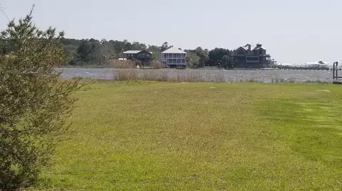 554 Beatrice Point Rd, Freeport, FL 32439 photo 8