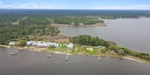 554 Beatrice Point Rd, Freeport, FL 32439 photo 4