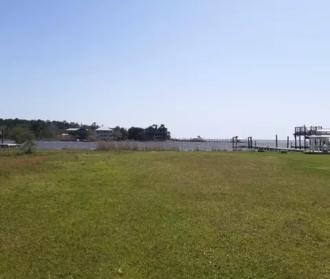 554 Beatrice Point Rd, Freeport, FL 32439 photo 6