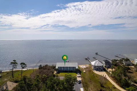 5539 Soundside Dr #C, Gulf Breeze, FL 32563