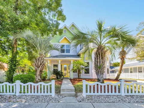 4586 Woodwind Dr, Destin, FL 32541