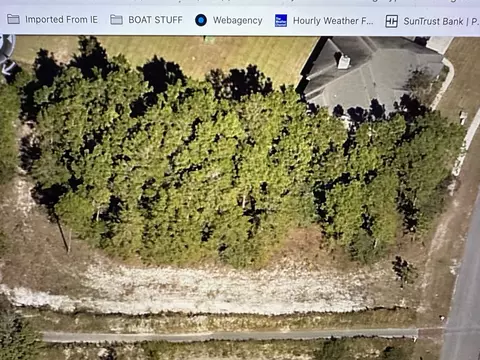 629 W Club House Dr, Freeport, FL 32439