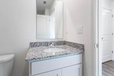 Bath - 6000 Hidden Knoll Ct, Crestview, FL 32539 photo 3 of 5