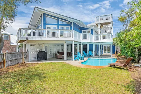 95 Betty St, Santa Rosa Beach, FL 32459