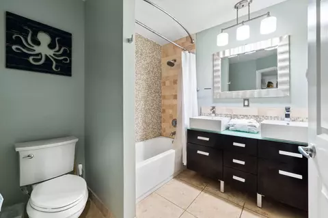 Bath - 8294 E County Hwy 30a #1, Alys Beach, FL 32461 photo 1 of 1