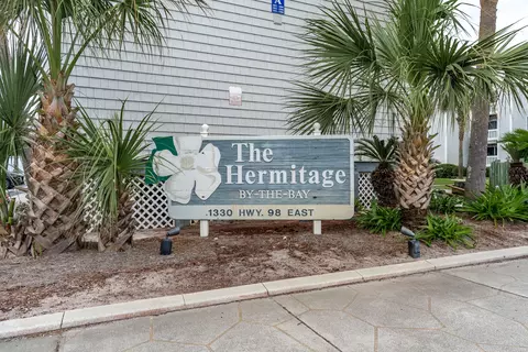 1330 SE Miracle Strip Pkwy #309, Fort Walton Beach, FL 32548