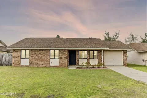 206 Acme Ln, Lynn Haven, FL 32444