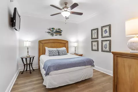 Bedroom - 10 Harbor Blvd #E409, Destin, FL 32541 photo 1 of 8