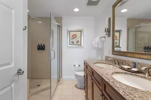 Bath - 10 Harbor Blvd #E409, Destin, FL 32541 photo 2 of 3