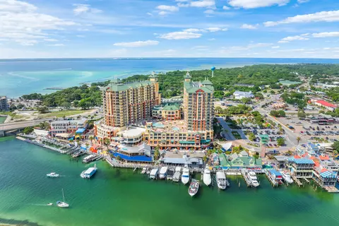 View/Area - 10 Harbor Blvd #E409, Destin, FL 32541 photo 9 of 23