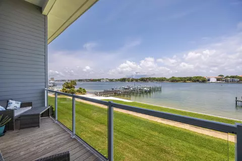 340 Bluefish Dr #106, Fort Walton Beach, FL 32548