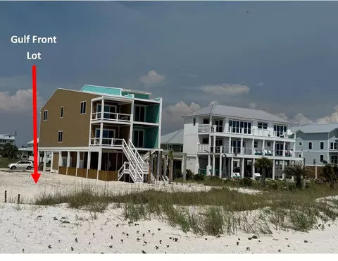 117 37th St #D, Mexico Beach, FL 32456