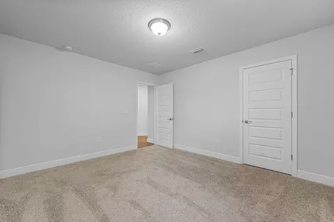 Bedroom - 103 Ridgeway Cir, Crestview, FL 32536 photo 3 of 6