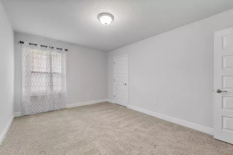 Bedroom - 103 Ridgeway Cir, Crestview, FL 32536 photo 4 of 6