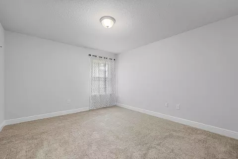 Bedroom - 103 Ridgeway Cir, Crestview, FL 32536 photo 2 of 6