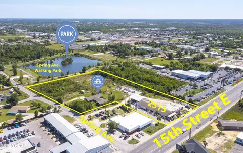 2515 E 15th St, Panama City, FL 32405