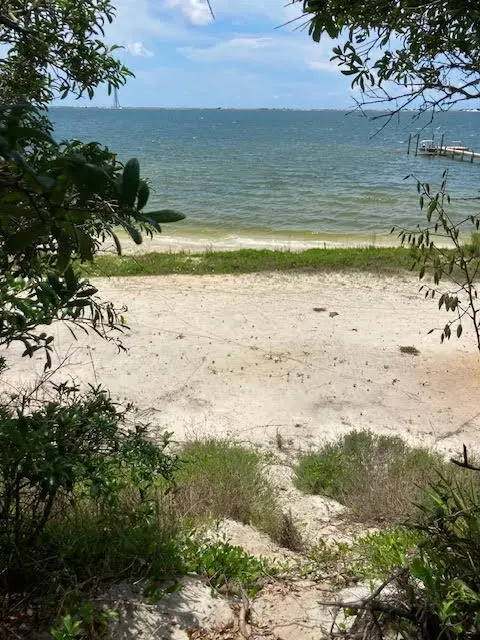 2847 Us Highway 98, Mary Esther, FL 32569