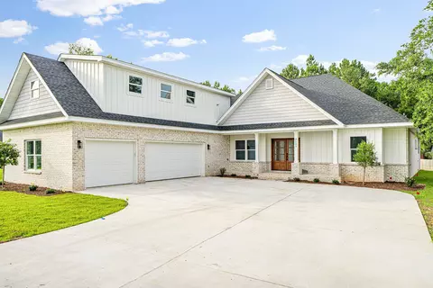 3101 Pga Blvd, Navarre, FL 32566