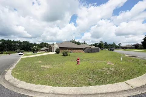 415 Scooter Cv, Crestview, FL 32539
