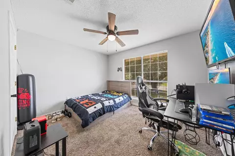 Bedroom - 5123 Whitehurst Ln, Crestview, FL 32536 photo 7 of 9
