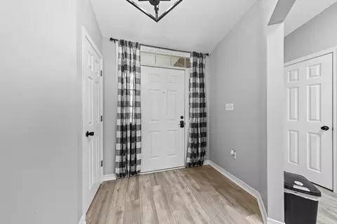 Entry Way - 5123 Whitehurst Ln, Crestview, FL 32536 photo 1 of 3