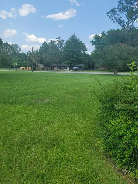 0 Maple St, Chipley, FL 32428 photo 4