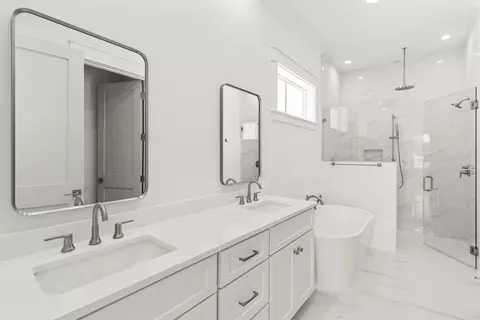 Bath - 148 E Seabrook Way #LOT 29, Watersound, FL 32461 photo 3 of 4