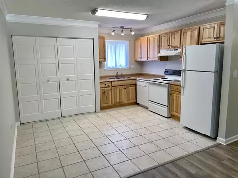 201 E College Blvd #46, Niceville, FL 32578