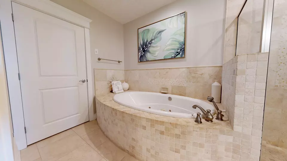 Bath - 11807 Front Beach Rd #1- 2204, Panama City Beach, FL 32407 photo 3 of 9