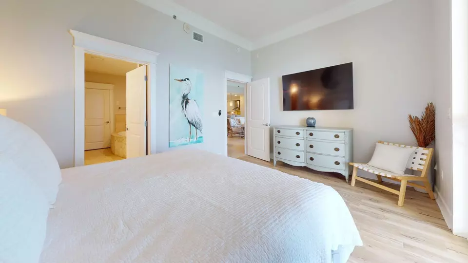 Bedroom - 11807 Front Beach Rd #1- 2204, Panama City Beach, FL 32407 photo 5 of 20